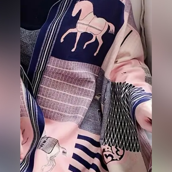 Unbranded Comfy Shawl 72.8 inches long 25.5 in wide - Picture 6 of 10